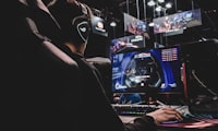 英雄联盟 LPL 夏季赛 JDG vs BLG 比赛现场